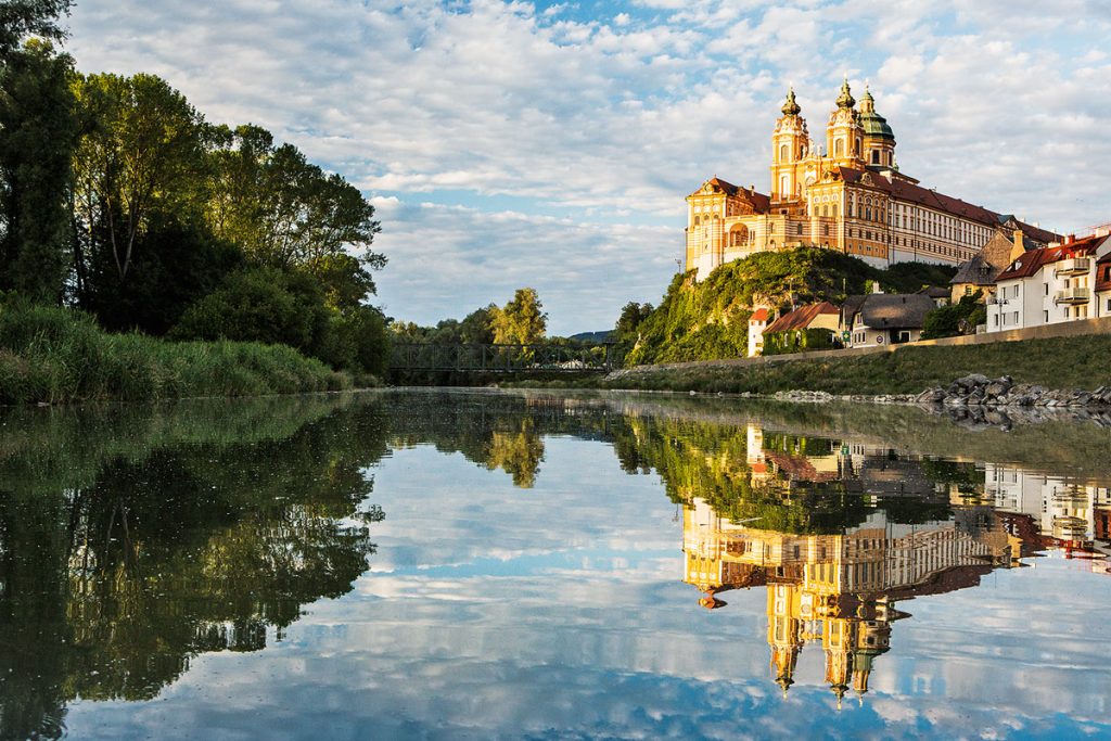 Cesky Krumlov – Melk – Vienna